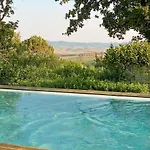 La Leccina A Villa *